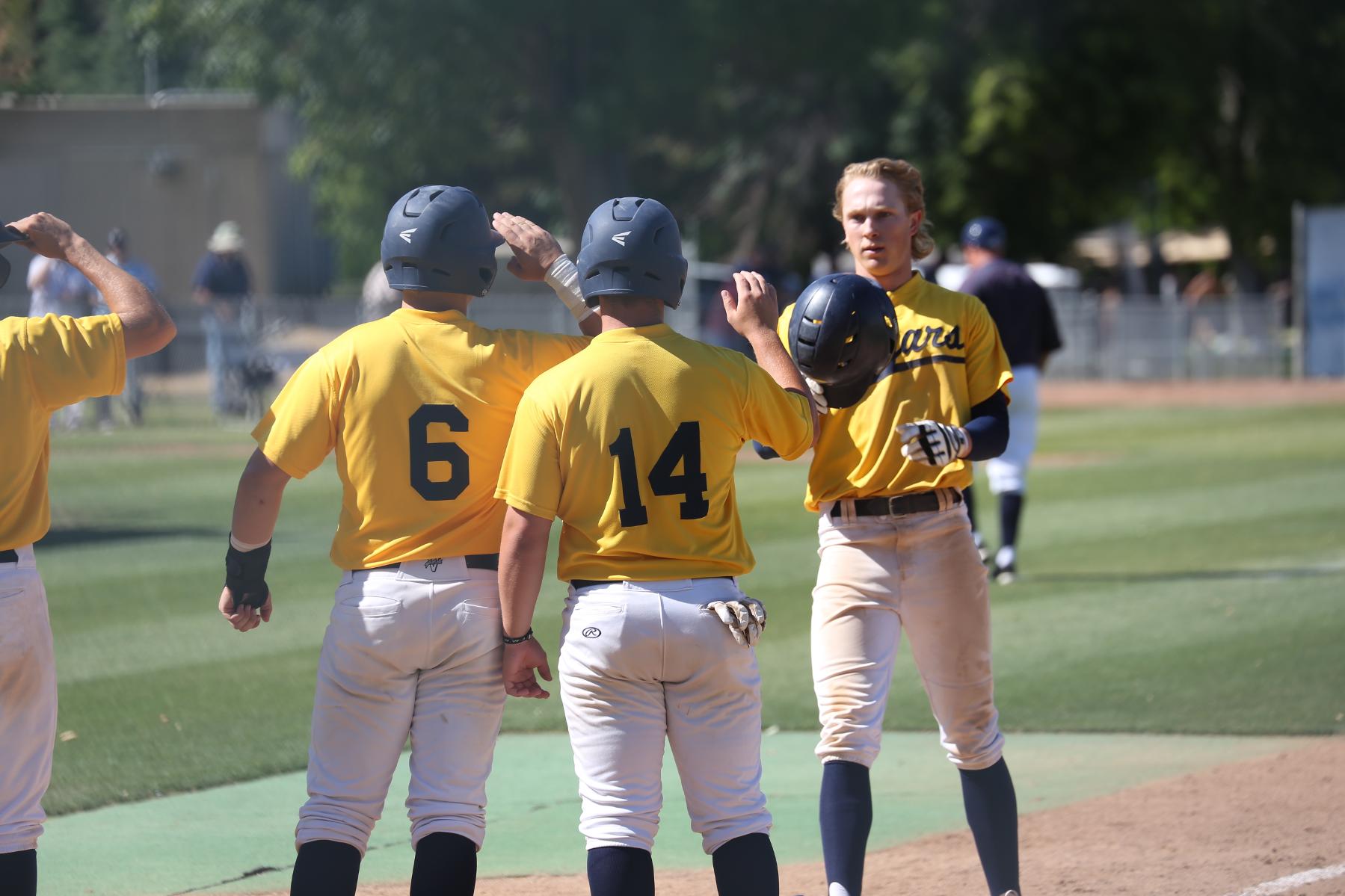 No. 3 Canyons Holds On For 8-7 Win vs. No. 4 Glendale