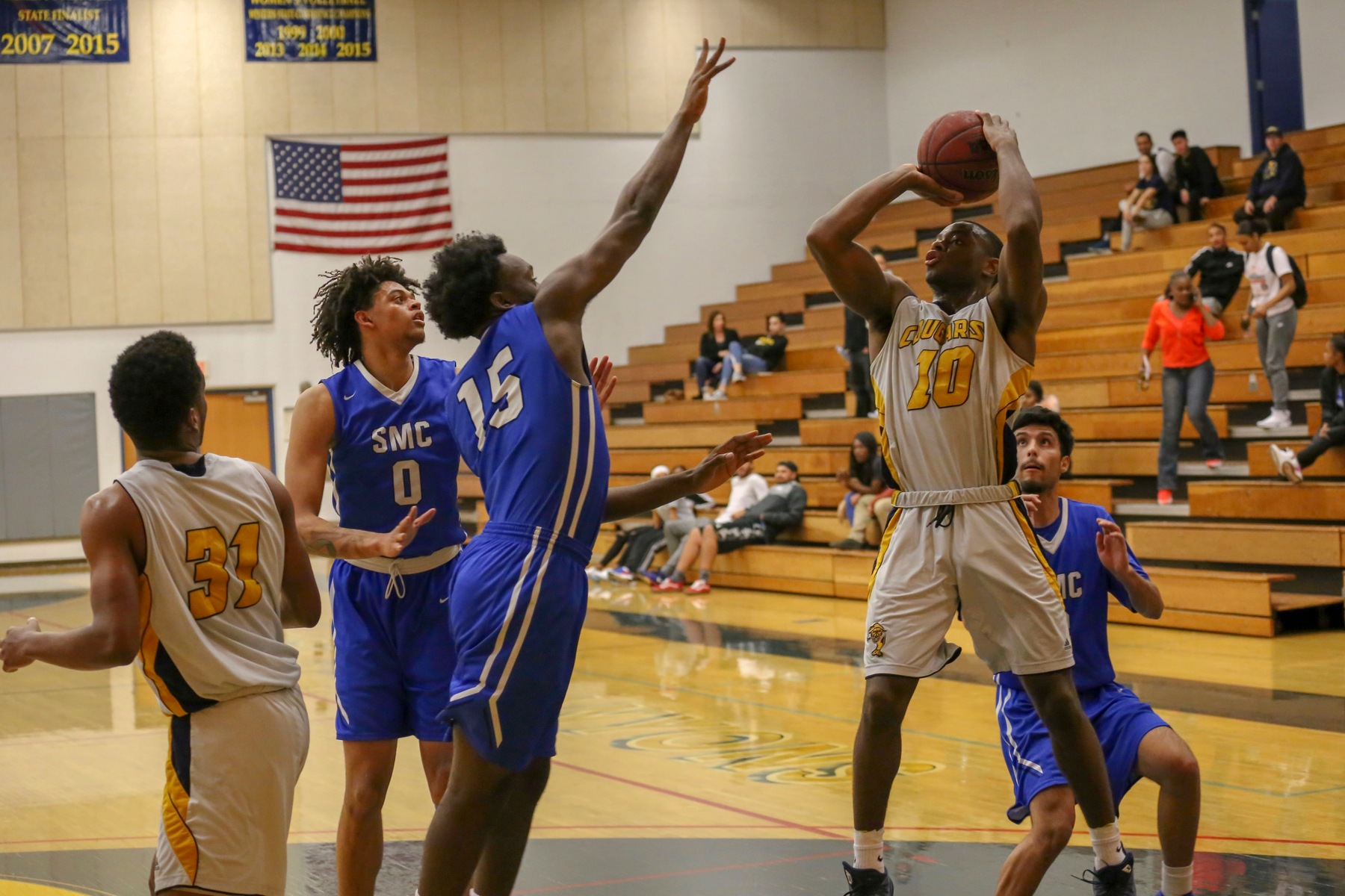Canyons Picks Up 74-63 Conference Win Over Santa Monica