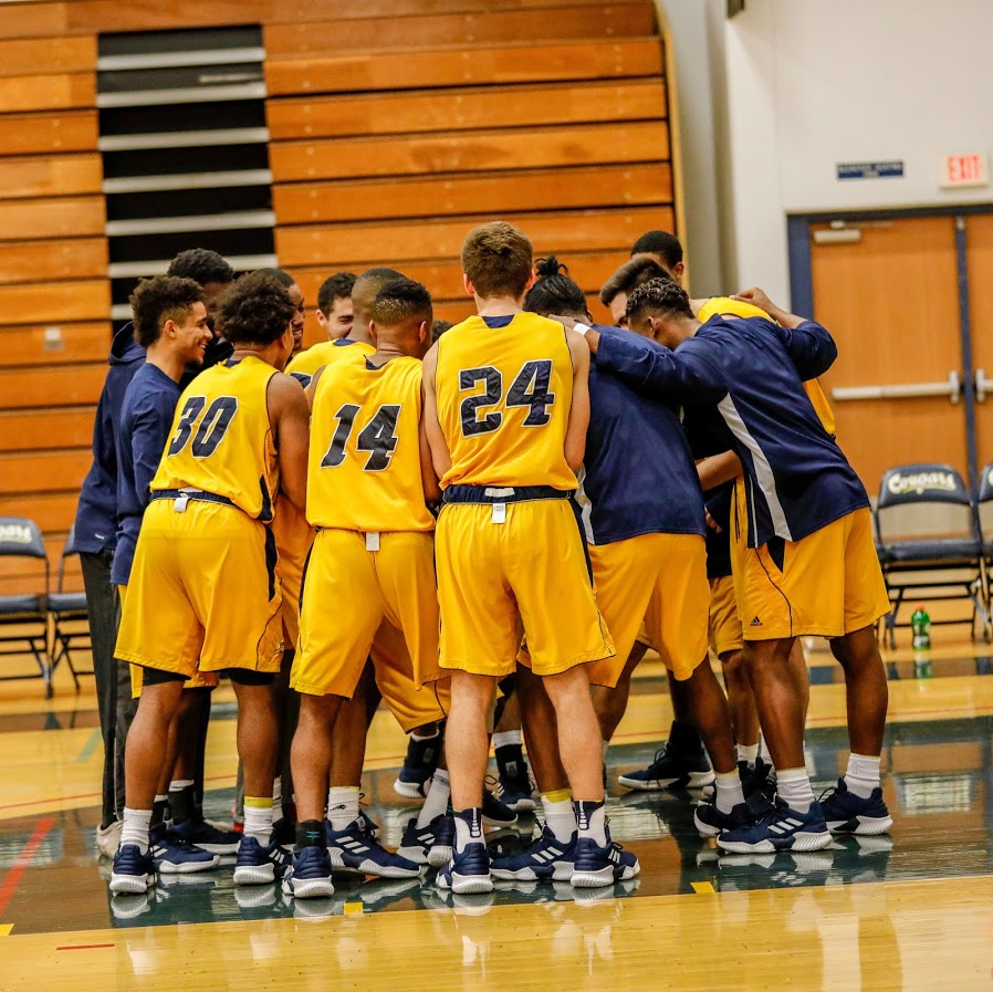 College of the Canyons men's basketball team.