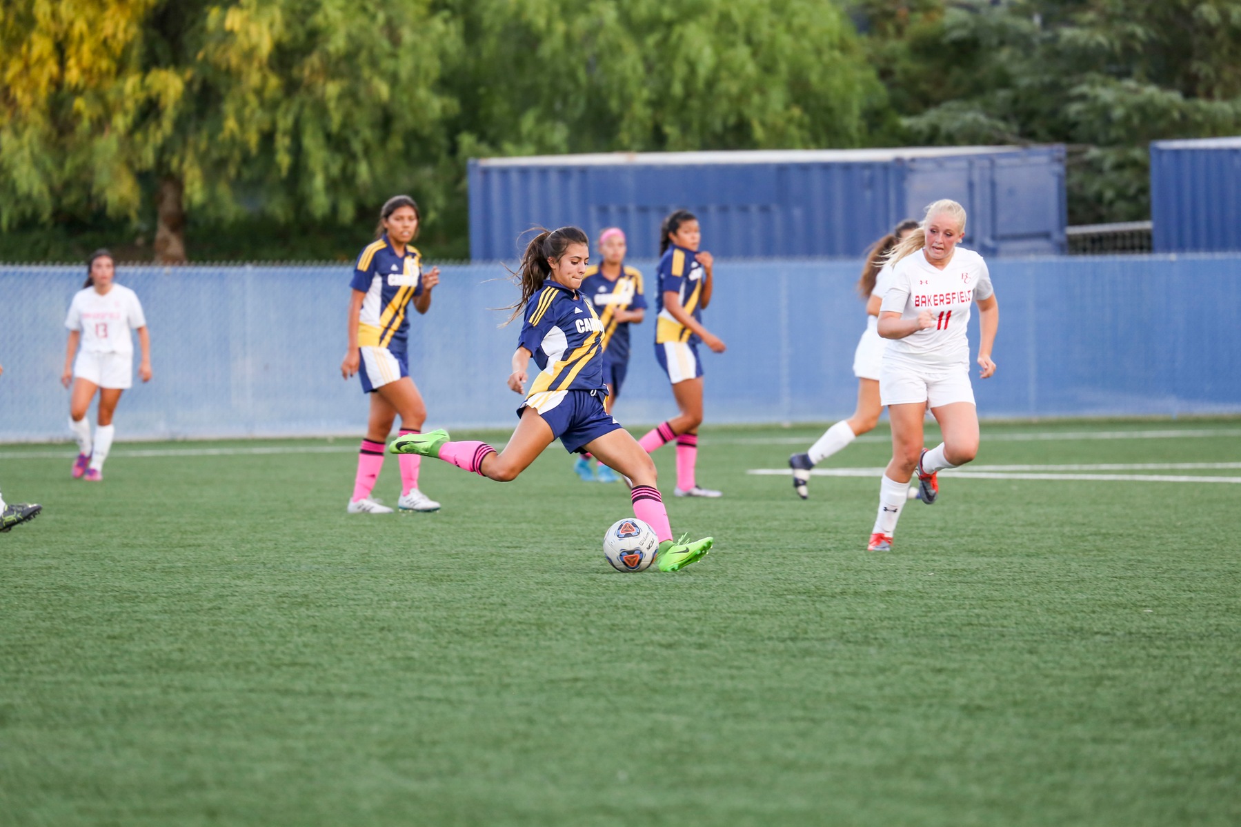 Canyons Claims First Conference Win in 5-1 Victory Over Bakersfield