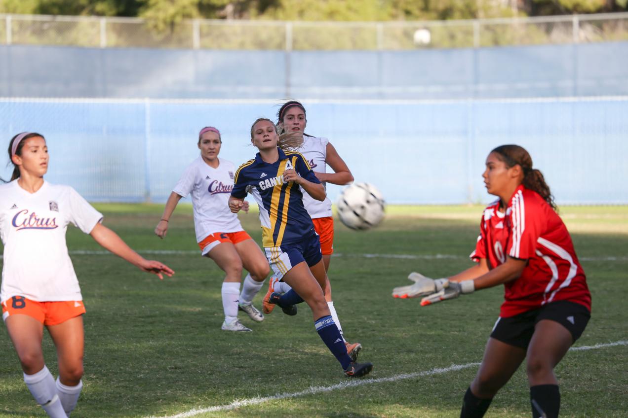 Canyons and Citrus Scratch and Claw to 1-1 Draw