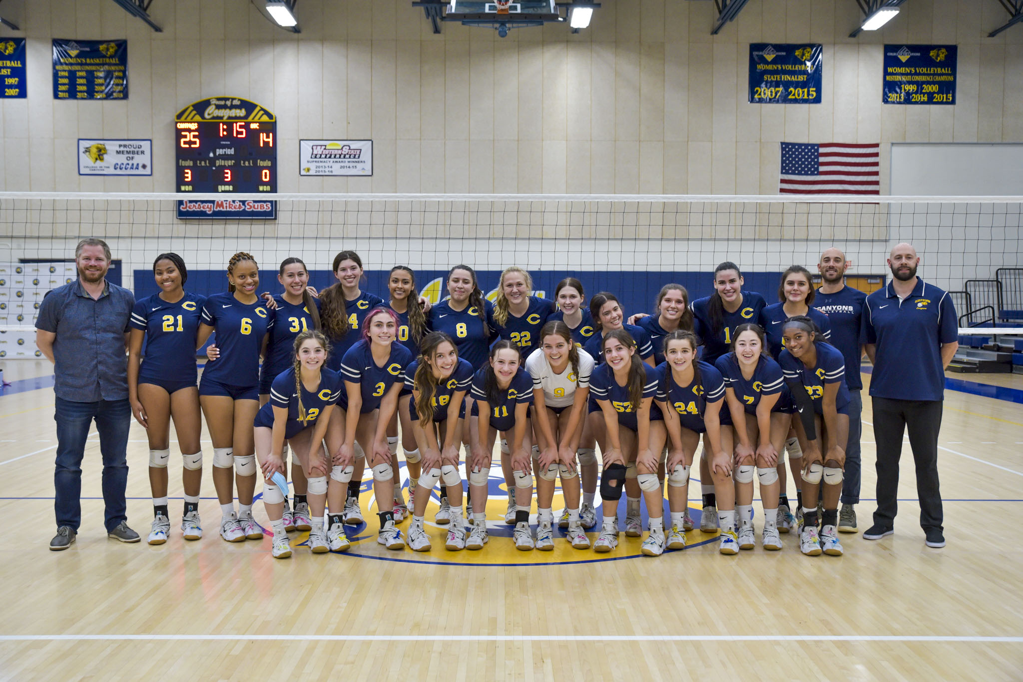 College of the Canyons women's volleyball 2021 team photo.