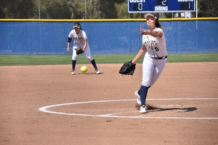 Canyons Keeps Conference Streak Going in 11-0 Win Over Victor Valley