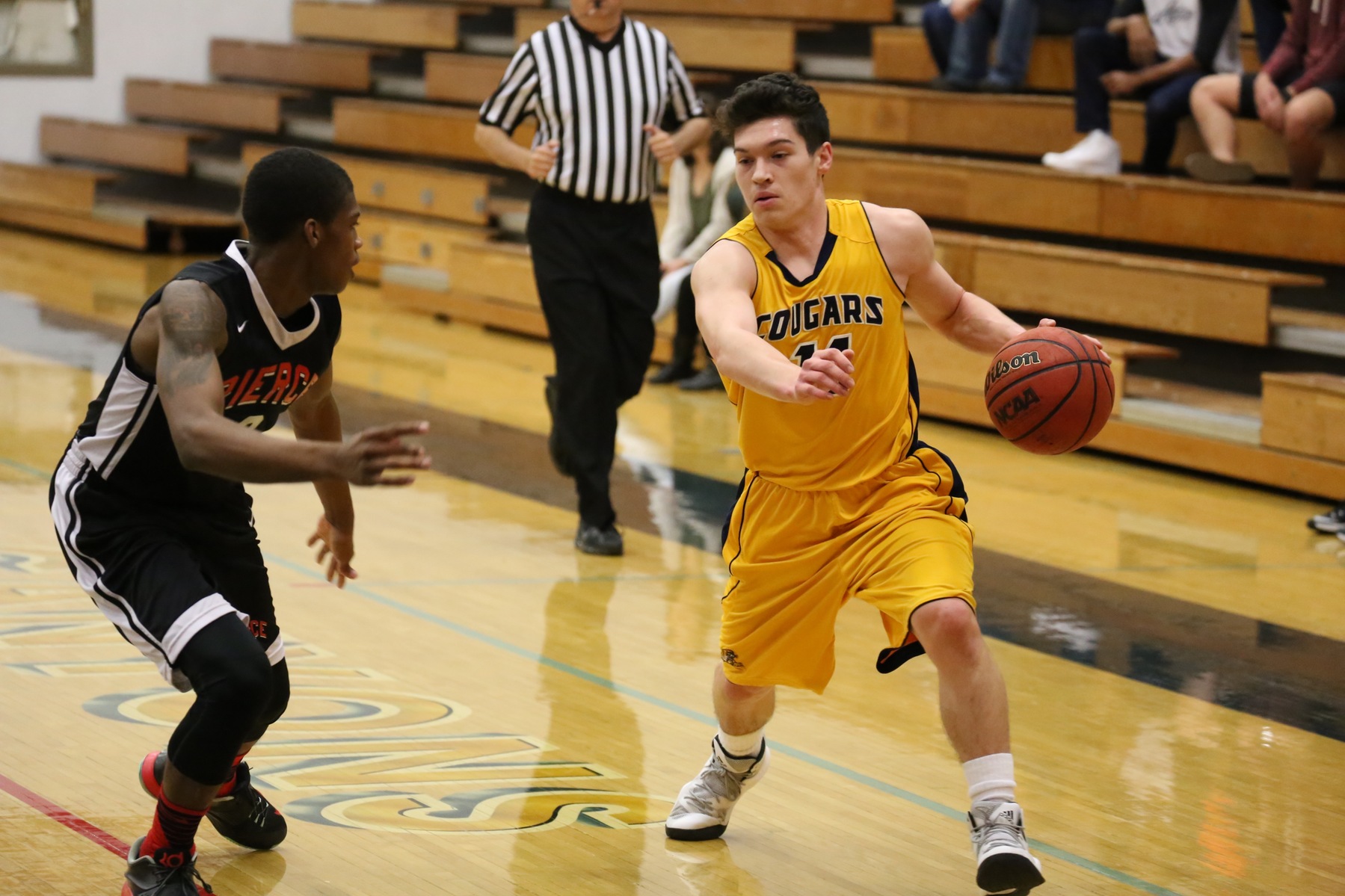 Canyons Opens WSC Schedule, Takes Streak to Six Games vs. L.A. Pierce