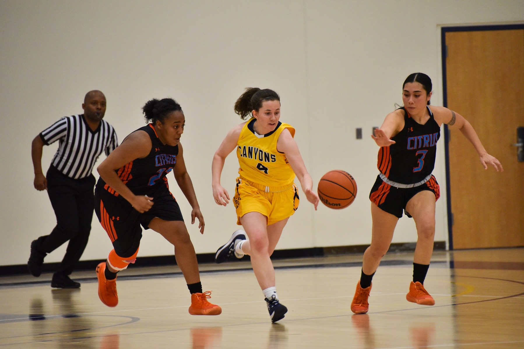 COC women's basketball student-athlete MacKenzie Stoehr vs. Citrus College.